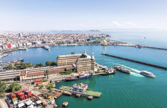 Haydarpaşa ve Sirkeci garları boşaltılıyor