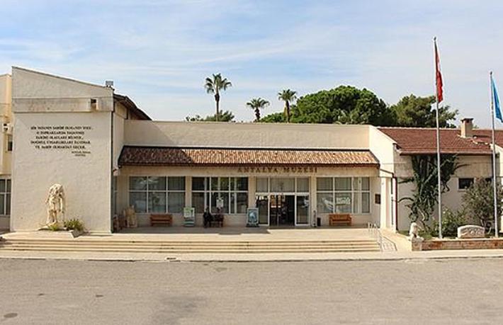 Antalya Müzesi, Kültür ve Turizm Bakanlığı kararıyla kapatıldı