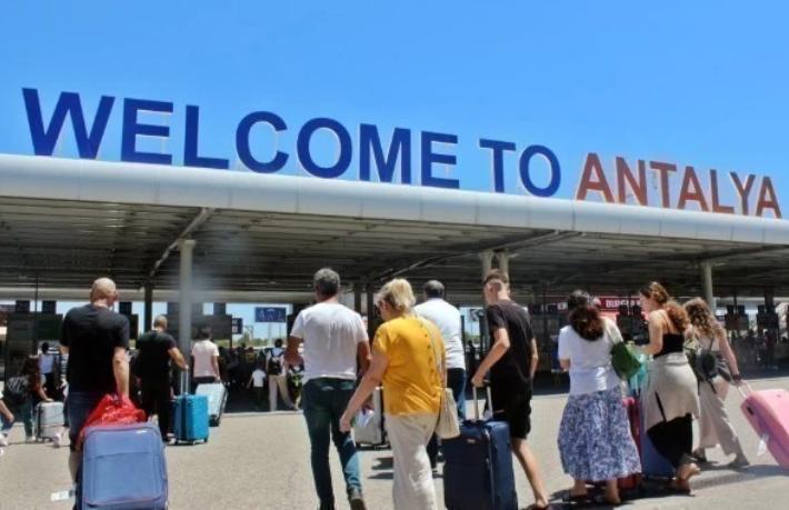Antalya'ya 6 ayda gelen turist sayısı belli oldu