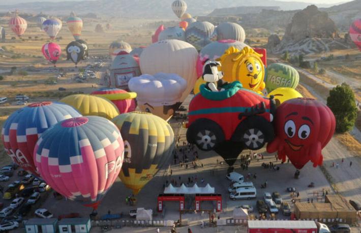 Kapadokya’nın gökyüzü Dünya sahnesinde