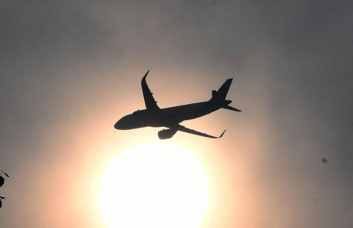 Antalya’dan kalkış yapan uçakta arıza… Pilot: Gerekirse Büyükçekmece Gölü’ne iniş yapacağım
