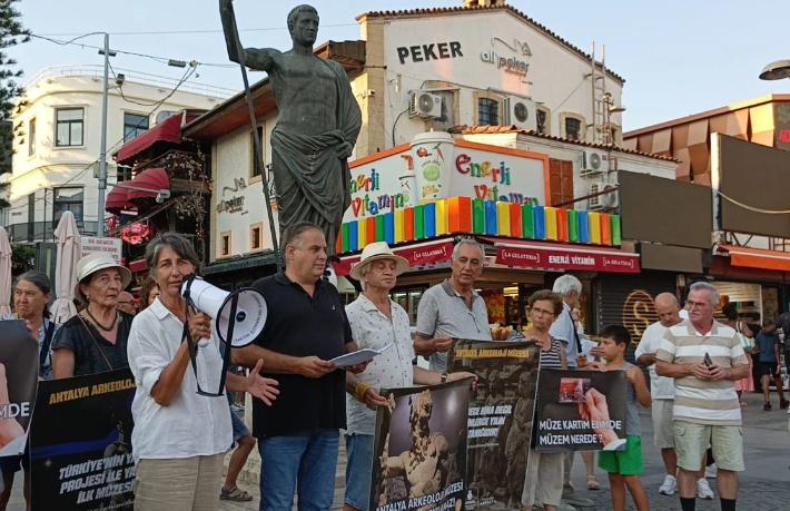 Deniz, Kum, Güneş üçlüsünden başka turist istemiyorlar