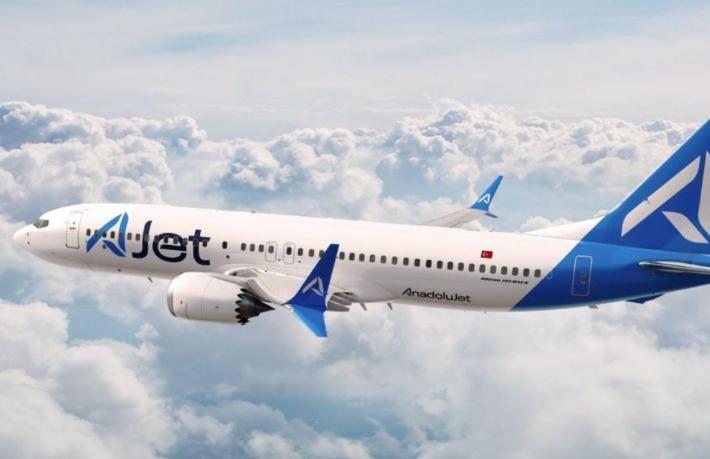AJet'in İzmir-Ercan seferleri başladı