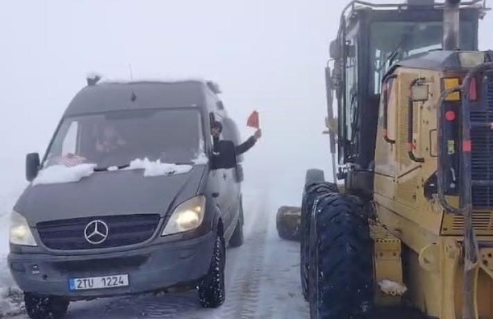 Nemrut Dağı’nda mahsur kalan 4 turist kurtarıldı