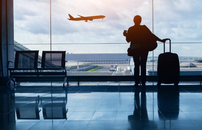 Yüzbinlerce kişi uçak biletlerini iptal etti