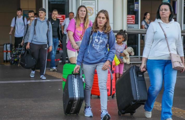 Antalya'ya gelmek için Ruslar 'sıcak', Almanlar 'serin' havayı tercih etti