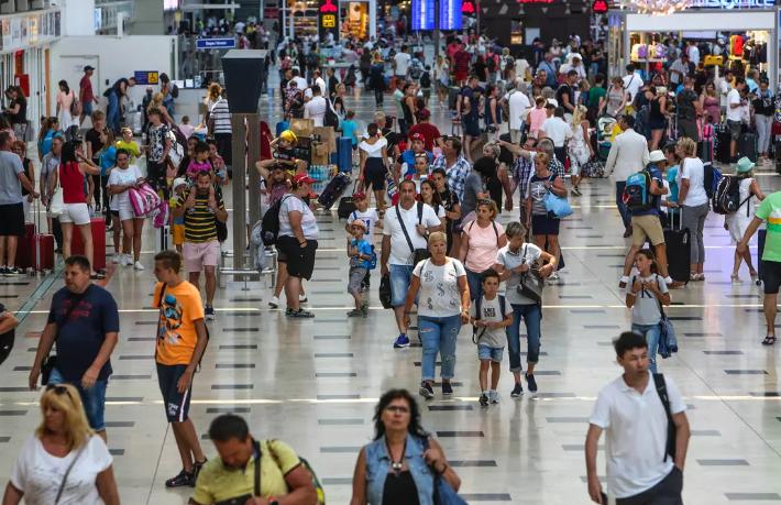 Antalya en büyük kaybı hangi pazarda yaşadı?