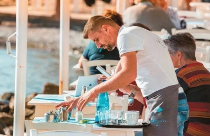 Yunanistan'da turizm sektörü 80 bin personel aranıyor