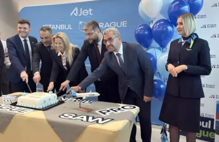 AJet'in Prag seferleri başladı