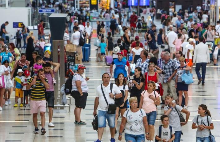 Türkiye'ye gelen yabancı turist sayısı 50 milyonu aştı