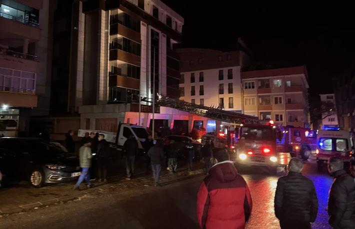 Bursa'da otel yangını... Misafirler içerde mahsur kaldı