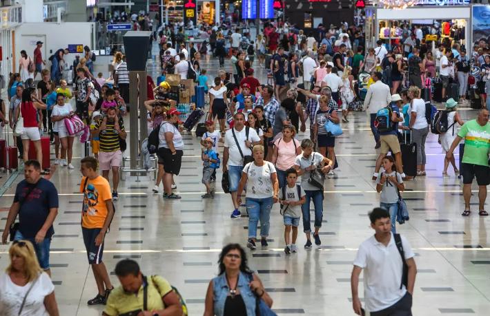 2025’te Antalya’ya en çok hangi ülkelerden turist geldi?