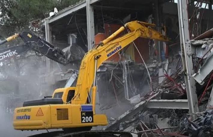 Alanya'da 117 defa mühürlenen otel bu kez yıkılıyor
