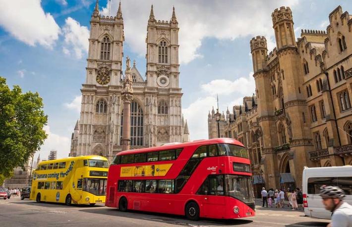 İngiltere ekonomisi turizmden 197 Milyar Dolar kazanıyor