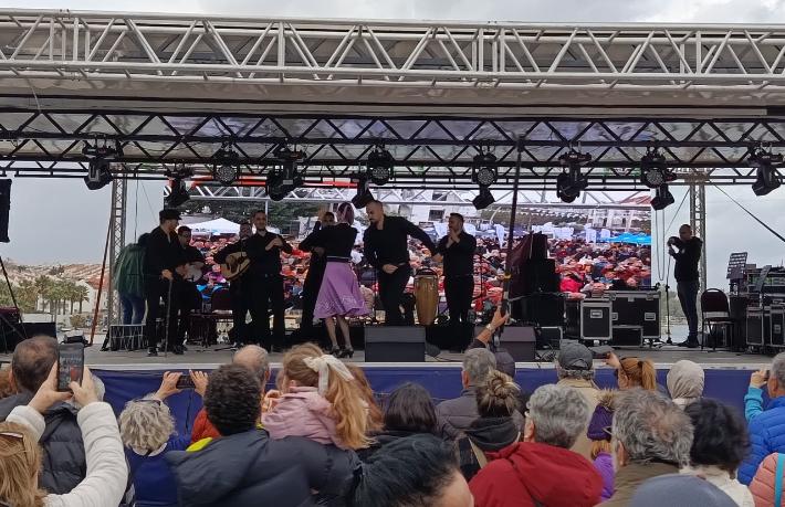 Datça Badem Çiçeği Festivali’ne rekor katılım