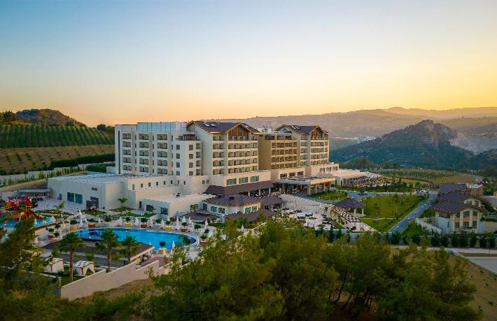 BN Hotel Sanat Akademisi Resim Yarışması'nın ikincisi düzenleniyor