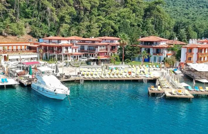 Otel küçük, sıkıntı büyük