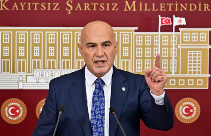 Milletvekili Turhan Çömez: İspanya için altın bir turizm sezonu olacak