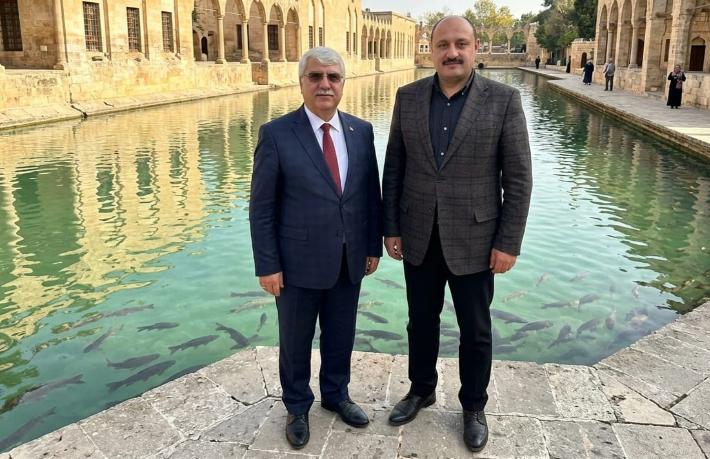 Bazı şehirler vardır tarih yazar.... Bazıları ise tarihi yeniden yazdırır