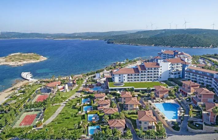 TMSF, iki lüks oteli satışa çıkardı