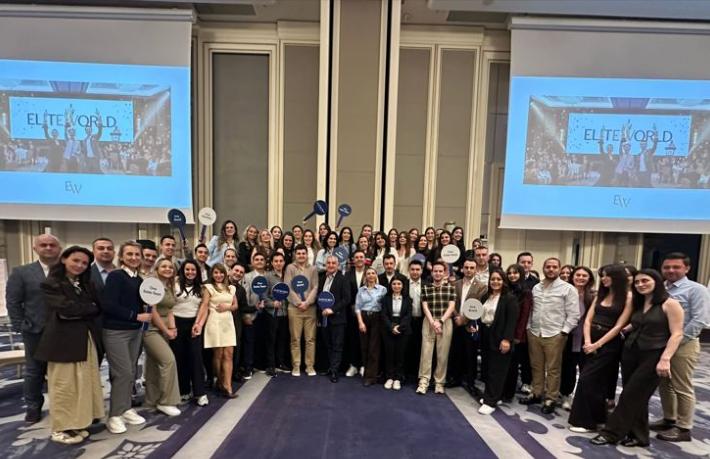 Elite World satış ekipleri Commercial Meeting’de bir araya geldi