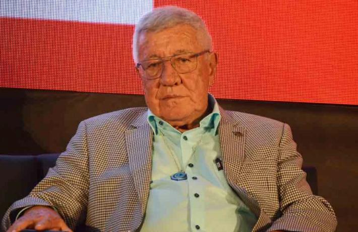 Kadir Uğur: 50 yıla 18 kriz sığdırdık