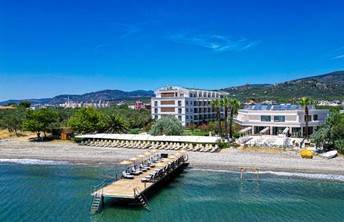 Ege’nin kalbinde 10 yıllık güven... Rawda Resort Hotel Altınoluk yeni sezonu açıyor