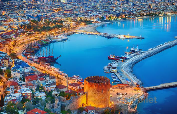 Alanya'da 14 otel satılığa çıkarıldı