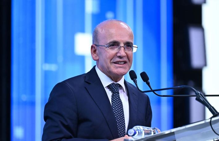 Bakan Şimşek: Turizm sektörü dirençli görünümünü koruyor