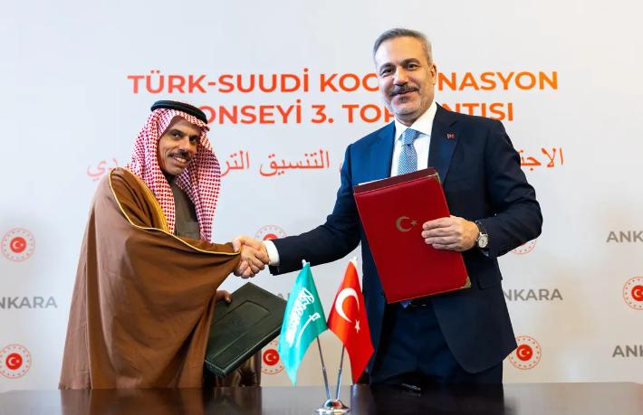Türkiye ve Suudi Arabistan arasında vizeler kaldırıldı