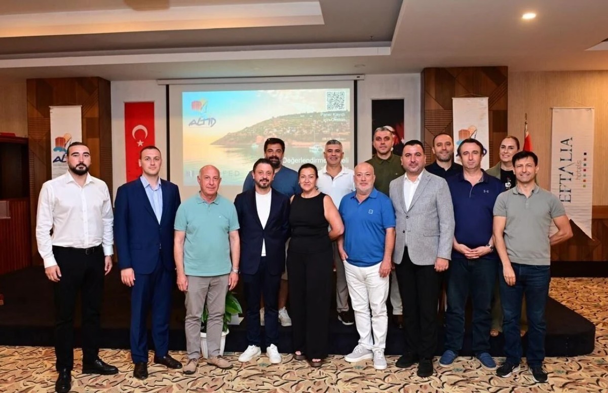 Dev tur operatörleri Alanya'da bir araya geldi
