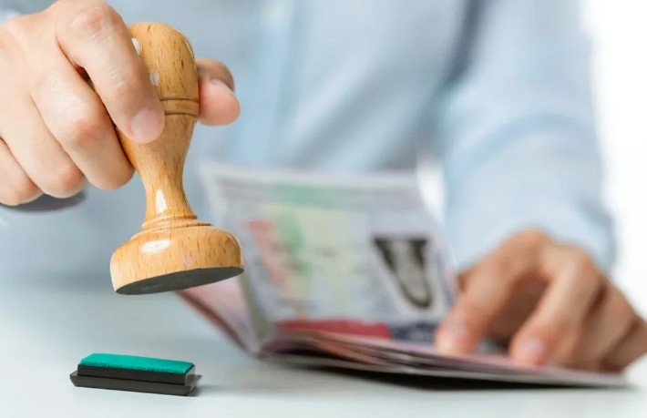 Bakanlıktan 'Vize garantisi' veren 6 firmaya reklam durdurma cezası