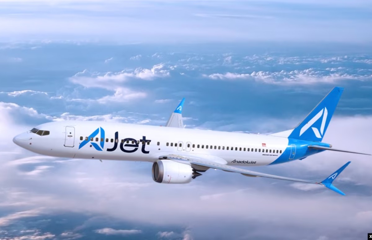 AJet'in St. Petersburg direkt uçuşları başladı