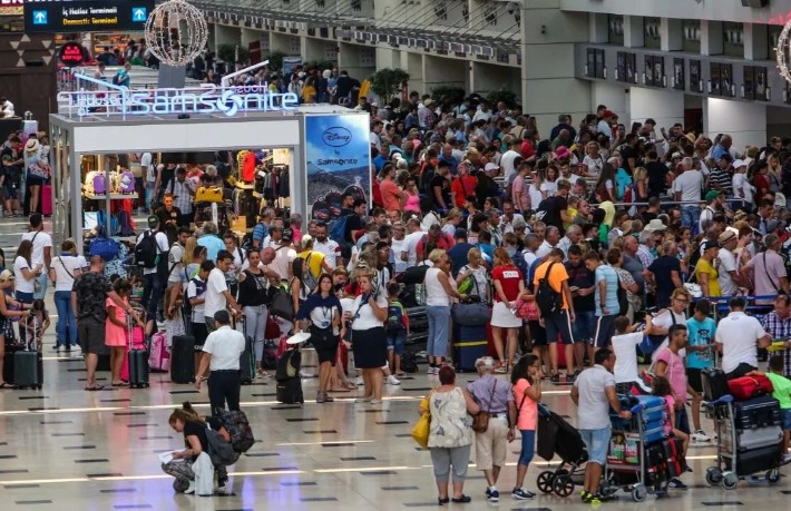 Antalya'ya 5 ayda gelen turist sayısı belli oldu