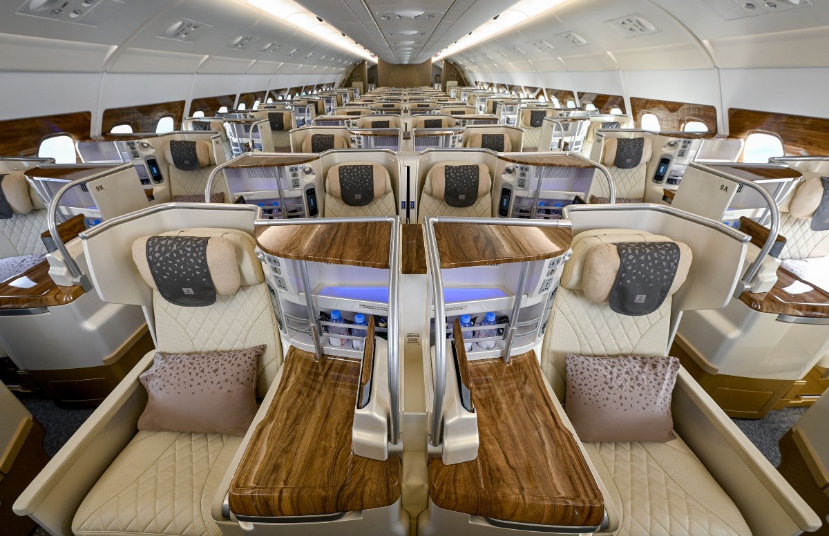 Emirates 5 Milyar Dolara 100 uçağını yenilendi