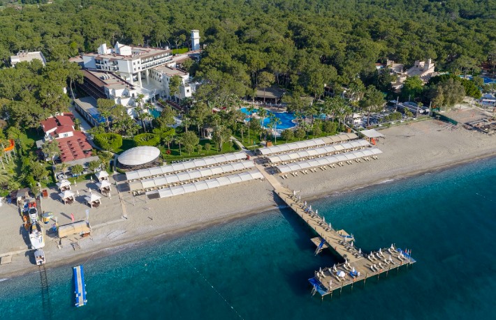 Coral’ın ödüllü oteli sezona yenilenerek girdi