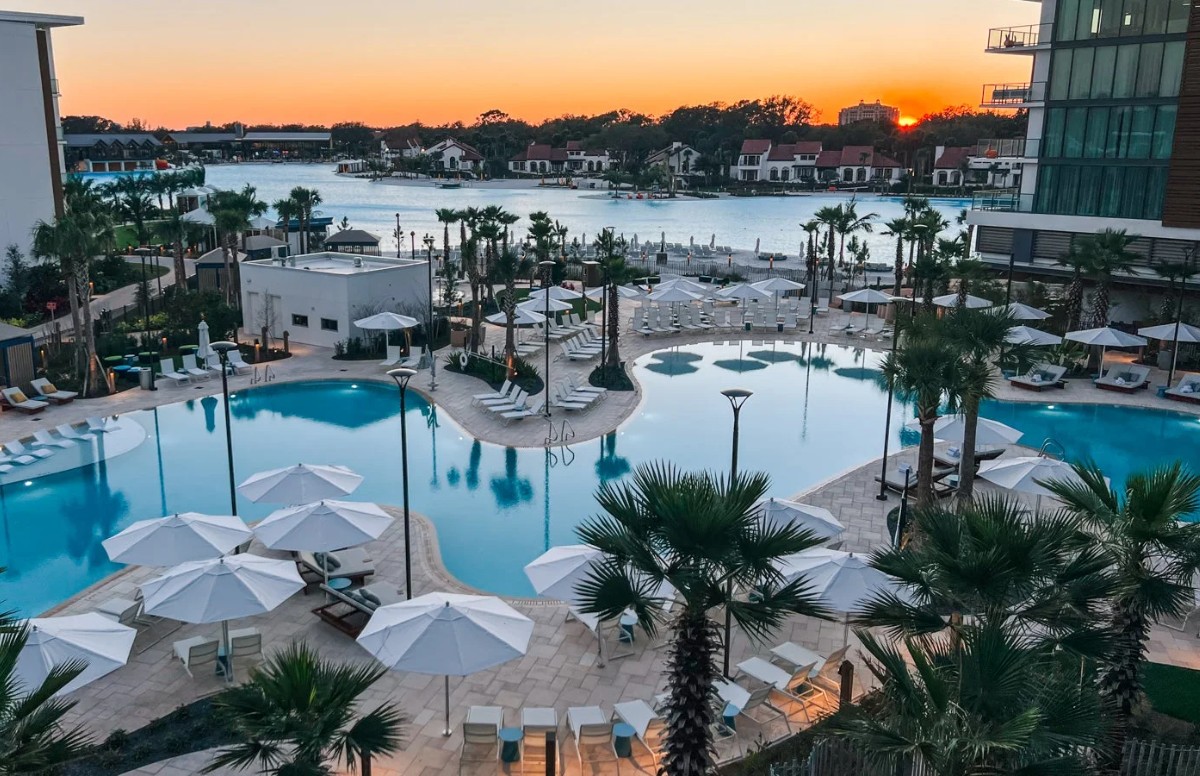 Otel havuzu 60 turisti hastanelik etti