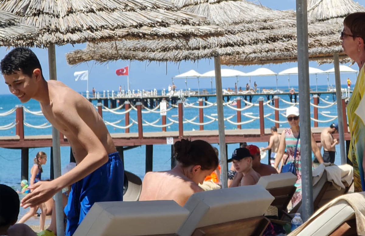 Turistler zehirlendi iddiası: Rusya’dan Türkiye’ye resmi bilgi talebi