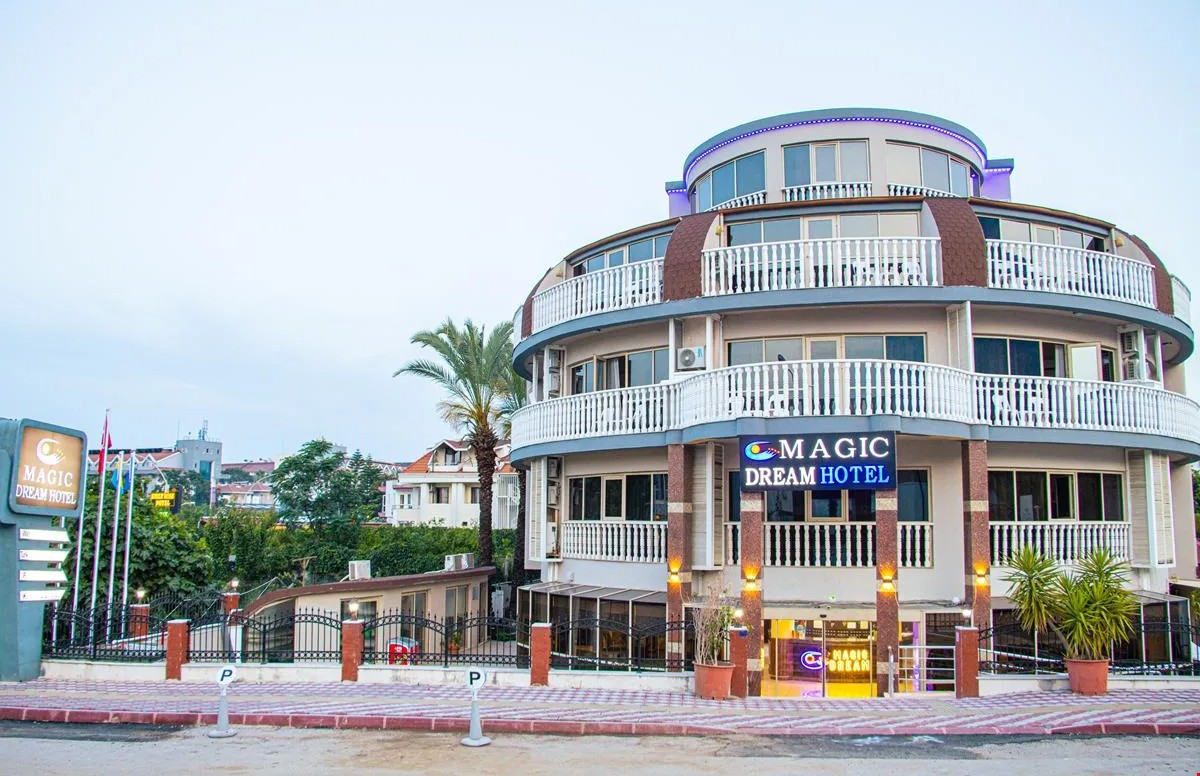 Kemer’de 4 yıldızlı otel icradan satılıyor