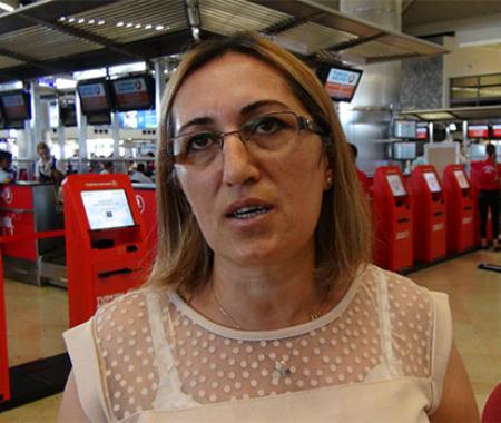 İngiliz yolcular rahatsız oldu diye engelli Türk uçaktan indirildi