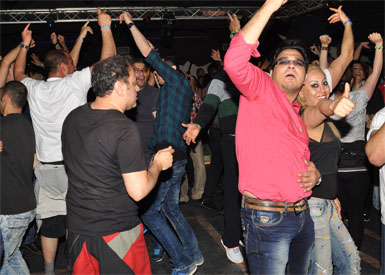 İranlı turistler Akdeniz'in can simidi oldular