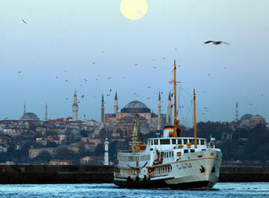 İstanbul'a gelen turist sayısı azaldı...