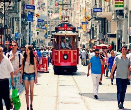 İstiklal'in nostaljik tramvayı ne zaman geri gelecek?