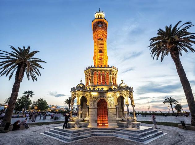 İzmir iki turistten birini kaybetti
