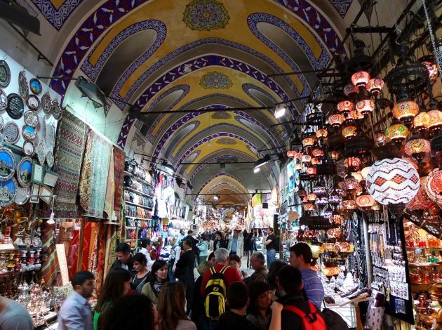Kapalıçarşı da turizmdeki krizden nasibini aldı
