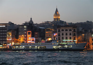 Yeni otel projeleri, Karaköy'ü uçurdu...