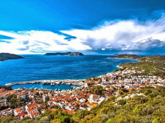 Kaş’ta ‘Havaalanı kavgası’ çıktı