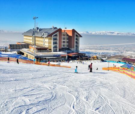 Kayak tatilinde erken rezervasyon dönemi başladı