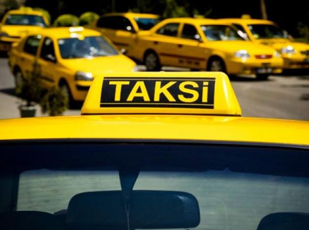 Kemer'de taksici kavgası