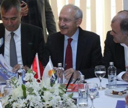 Kılıçdaroğlu AKTOB'u ziyaret etti